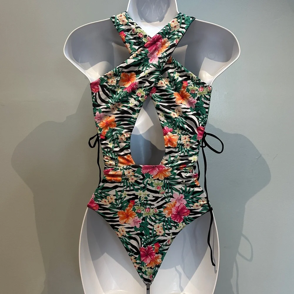Yandy Zebra Floral Tropical Print Onepiece Swimsuit Medium New with Tags